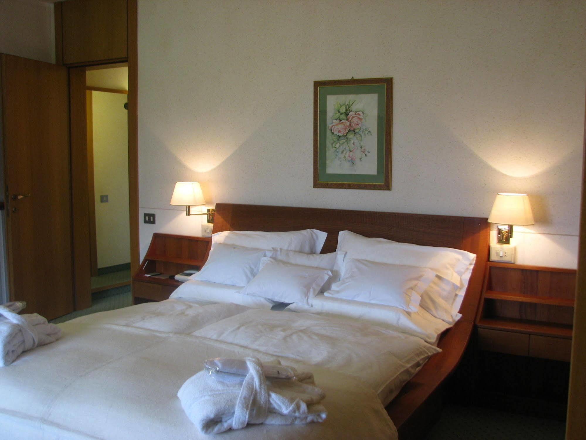 Hotel Royal Menaggio Dış mekan fotoğraf